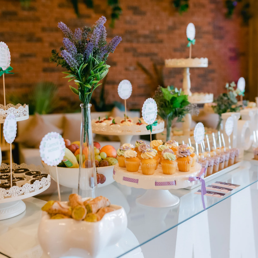 6 Reasons why you should Hire a Caterer for your&nbsp;Event